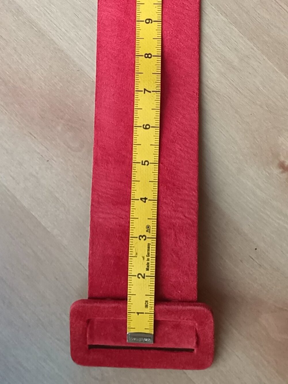 Red is IN - Extra Wide Belt - Picture 7 of 7